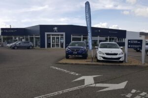 JMJ s'apprête à racheter les concessions Peugeot du groupe Jeker