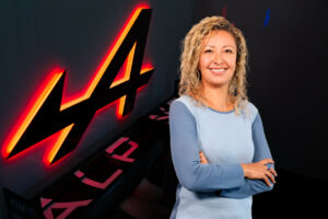 Amel Boubaaya rejoint la direction de la communication d