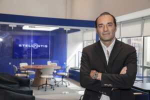 Stellantis : Jean-Philippe Imparato confirmé, Maxime Picat quitte le groupe