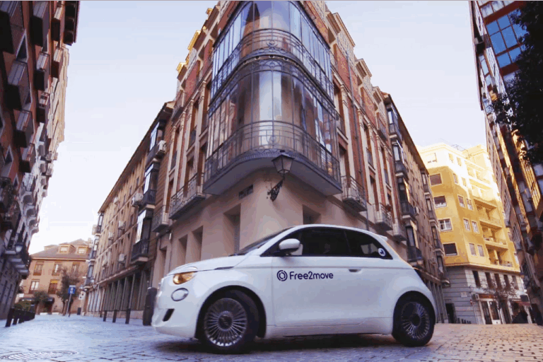 En partenariat avec Ample, Free2move lance une flotte de véhicules à batteries interchangeables
