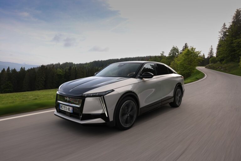 Essai DS Automobiles N° 8 : 750 km d’autonomie pour relancer le premium à la française