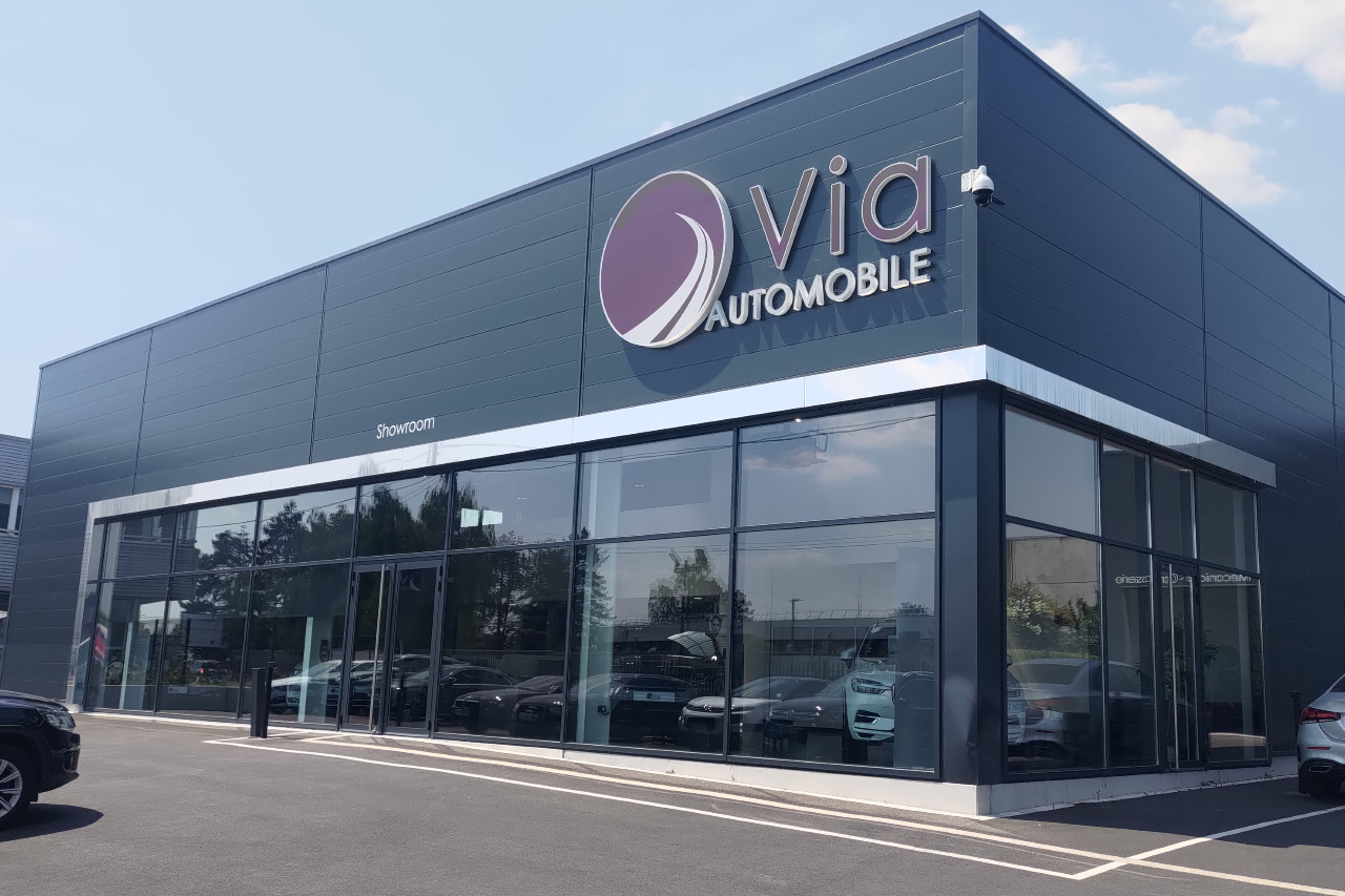 Via Automobile EMVO