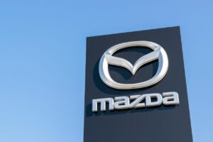Mazda poursuit le développement de son réseau et revoit ses volumes à la hausse