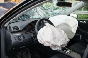Airbags Takata : l'UFC-Que Choisir attaque de nouveau Stellantis 