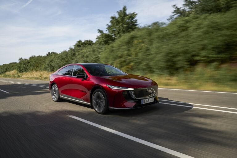 Essai Mazda 6e : Sexy, mais cela est-ce suffisant ?