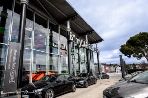Cosmobilis sécurise un financement pour accélérer la transformation du réseau BYmyCAR