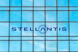 Stellantis prévoit une perte de 2,3 milliards d’euros au premier semestre 2025