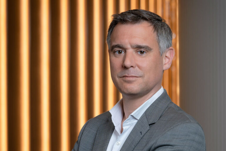 Christophe Pineau prend du galon chez Cosmobilis Group