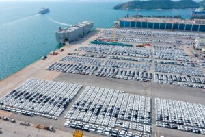 Commerce extérieur : l’automobile creuse le déficit français