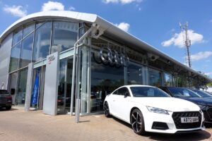 Royaume-Uni : menace financière sur le crédit automobile en concession