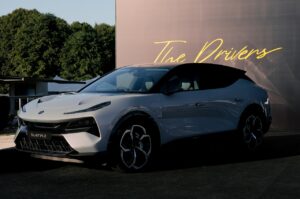 Lotus supprime 40 % de ses effectifs au Royaume-Uni