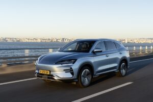 Les constructeurs chinois performent sur les PHEV