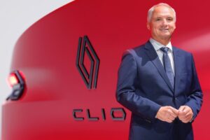 Renault : Fabrice Cambolive souhaite une prise en compte plus forte des demandes clients