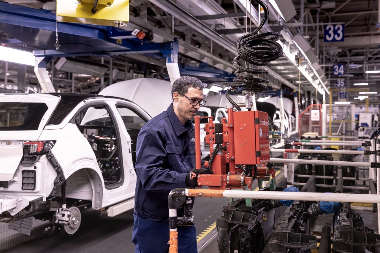 usine Stellantis Poissy