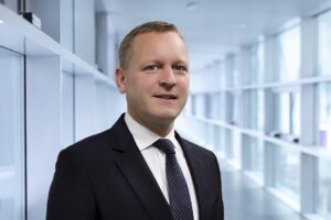 Arnaud Ribault prend la tête de ventes mondiales d'Opel