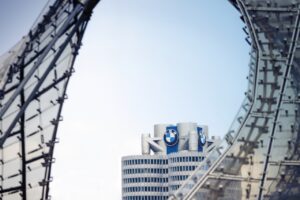 BMW revoit à la baisse ses ambitions 2025