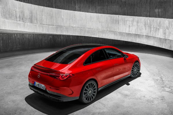mercedes benz CLA arriere