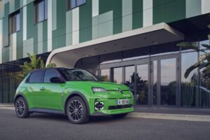 Les 10 points marquants du marché automobile en octobre 2025 : positif, mais toujours sous pression