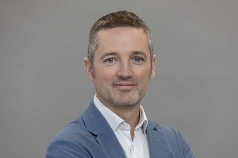 Mathieu Moraillon promu directeur des ventes de Dacia France