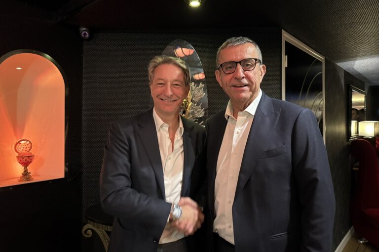 Thomas Colin succède à Denis Bernier à la tête du groupement des concessionnaires Toyota