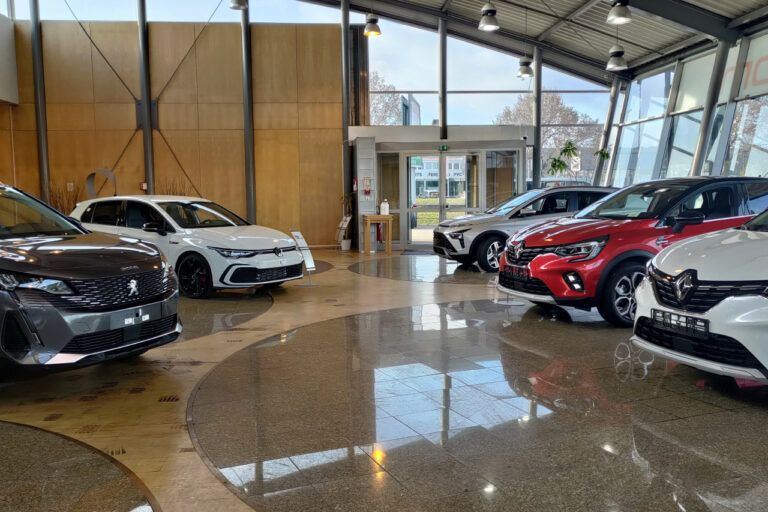 Les distributeurs de voitures d