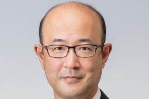 Malgré des résultats financiers solides, Toyota change subitement de PDG