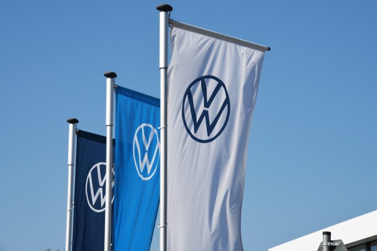 Le groupe Volkswagen va supprimer 15 000 emplois supplémentaires pour réduire ses coûts