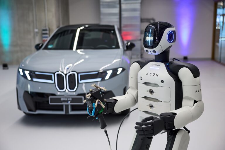 BMW teste des robots humanoïdes dans son usine de Leipzig