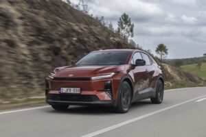 Essai Toyota C-HR+ : taillé pour l'Europe