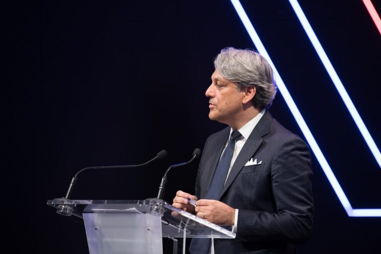 Renault salaire 2025 Luca de Meo