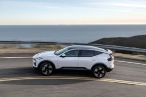 Volvo monte au capital de Polestar