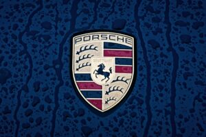 La holding Porsche investit 100 millions d’euros dans un fonds dédié à la défense