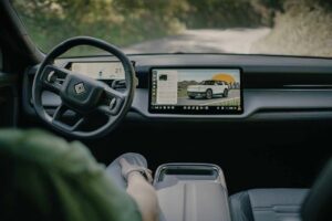 Robotaxis : Rivian devient partenaire d'Uber
