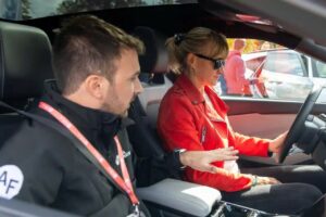 Comment Actua Formation sensibilise les conducteurs à la mobilité électrique ?