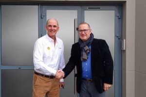 Lubexcel maintient le cap avec l’arrivée d’Elvic Mottelay à la direction générale