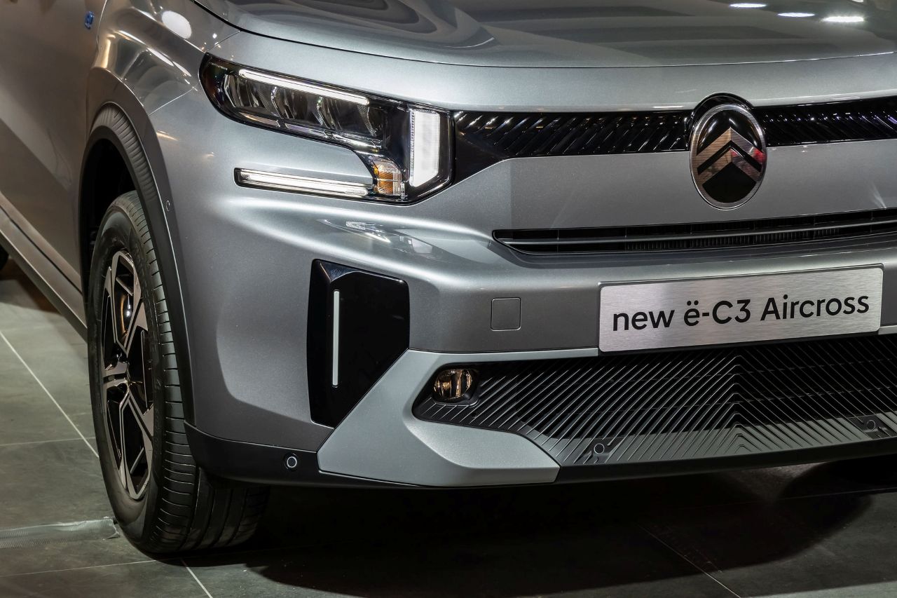 Citroën hausse des commandes électriques