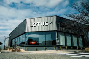 Le groupe Louyet renforce sa présence en France avec Lotus à Nanterre