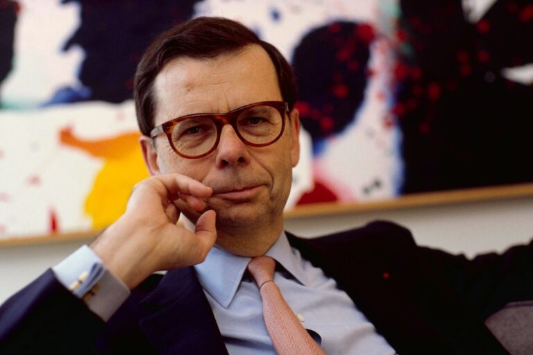 Renault rend hommage à Louis Schweitzer