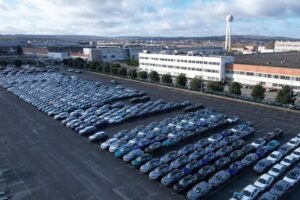 La transformation de l'usine Stellantis de Poissy rassure la plupart des syndicats