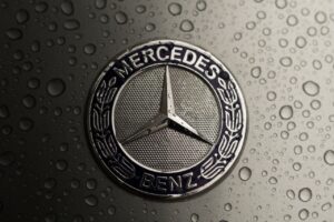 Mercedes-Benz envisage à son tour une percée dans le secteur de la défense