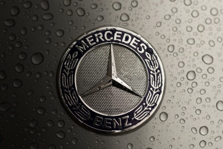 Mercedes-Benz envisage à son tour une percée dans le secteur de la défense