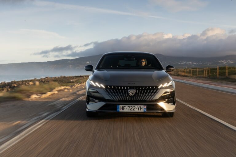 Stellantis prépare l’arrivée de modèles full hybrid
