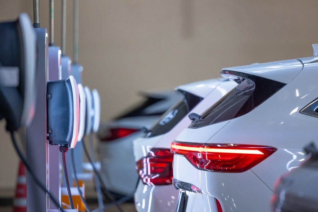 Véhicule de fonction : les règles du jeu se précisent pour les modèles électriques écoscorés