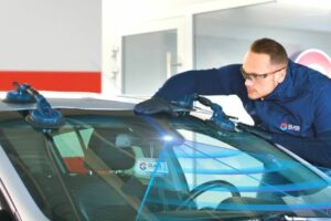 Guerre du pare-brise : Glass Express contre-attaque