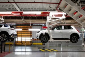 Renault franchit le million de véhicules électriques produits en France
