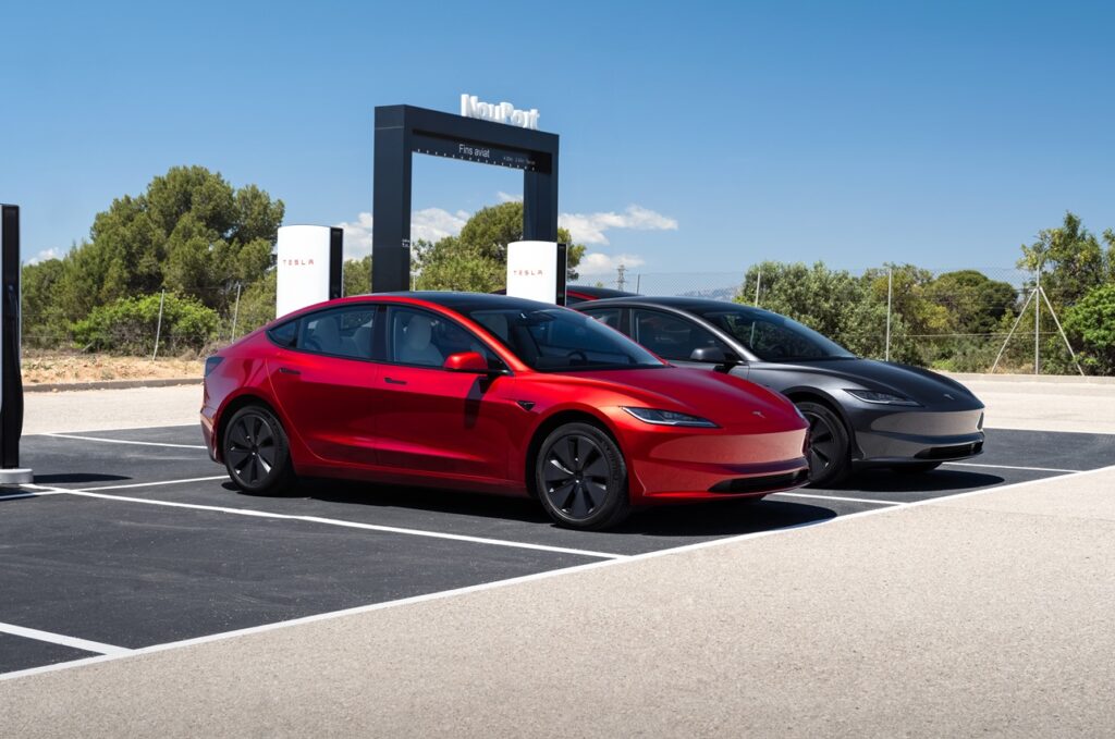 Tesla se développe en Île-de-France