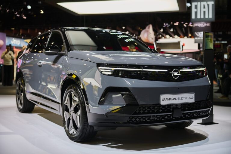 Opel relève la tête au premier semestre 2026