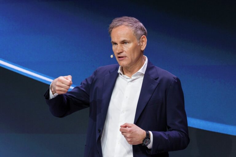 Oliver Blume, Volkswagen Group : "Pour réussir, tout le monde doit désormais s’engager"