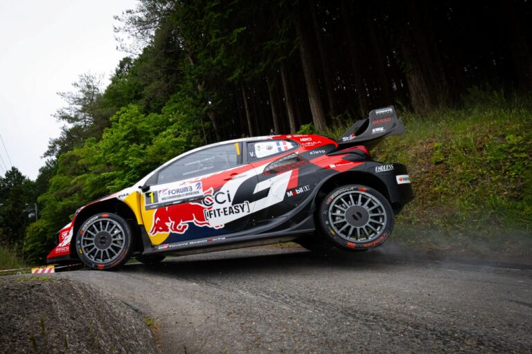Cosmobilis rachète les droits du WRC