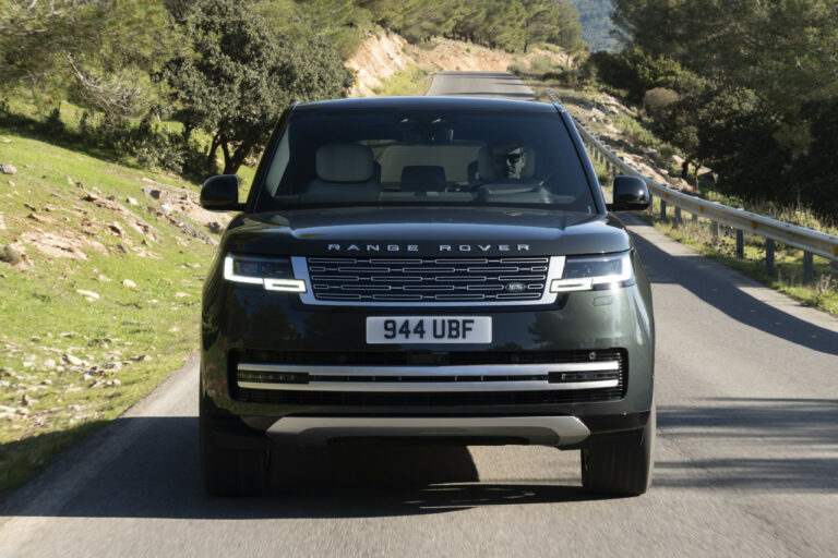 Jaguar Land Rover va supprimer 4 000 postes